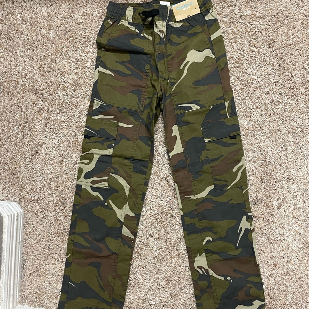 NWT Sz 6/7 Thereabouts Kids Camouflage Cargo Pants